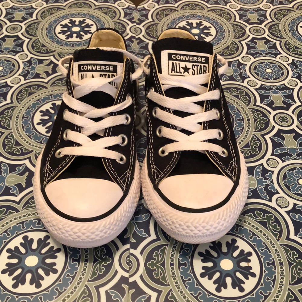 🌟⭐️Youth Chuck Taylor All Star Black size12